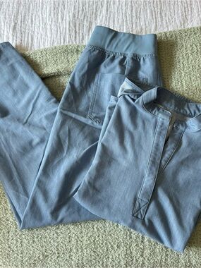 Heather indigo figs scrub set
